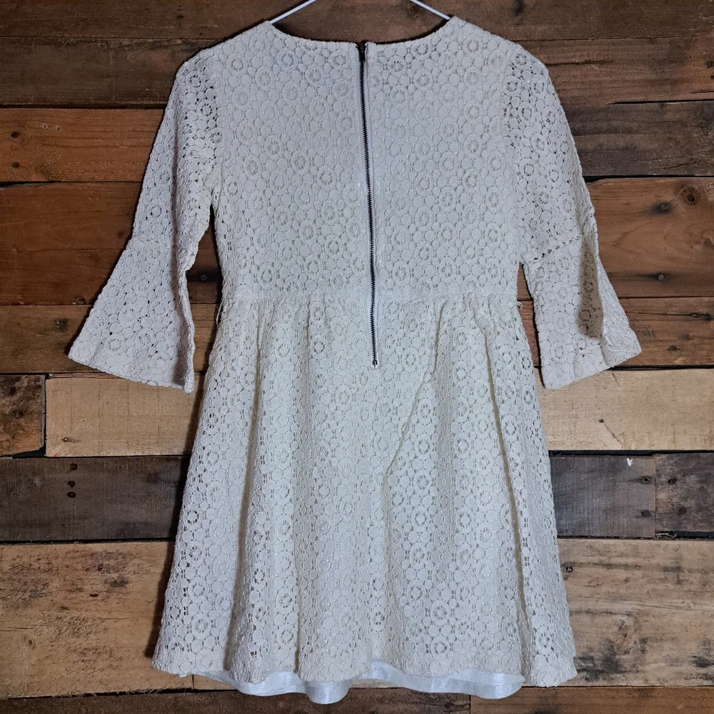 Shyanne‎ girls dress, Large/8/10, cream colored, lace.